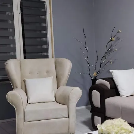 Lux B Apartment